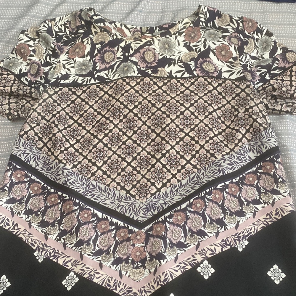 Daniel Rainn blouse size XS